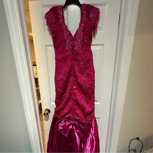 Alyce Designs vintage formal gown - Picture 3 of 6